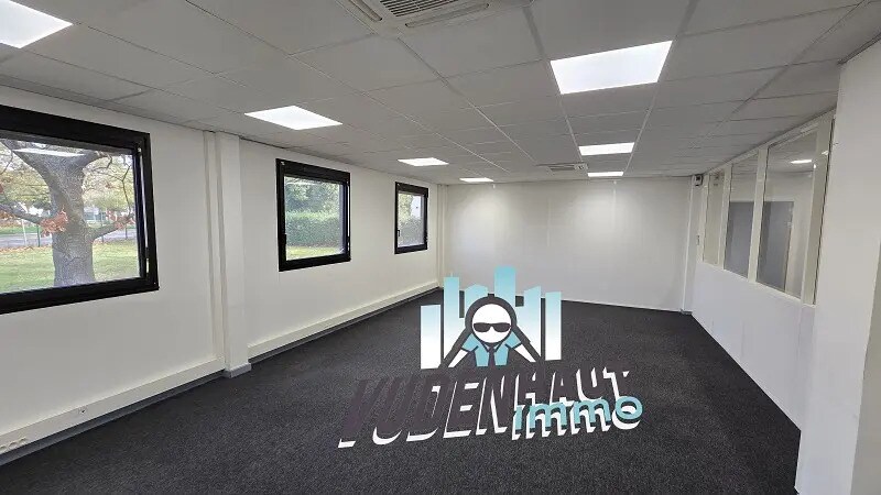 Office in Toulouse for lease - Interior Photo - Image 1 of 9