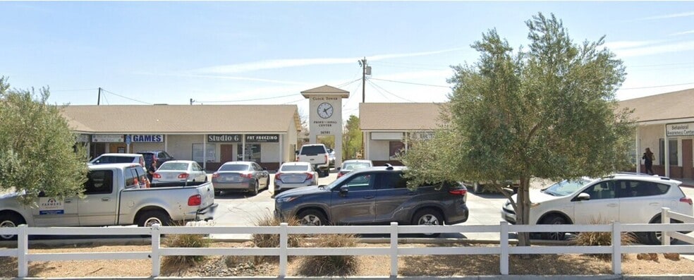 16501 Walnut St, Hesperia, CA for lease - Building Photo - Image 2 of 6