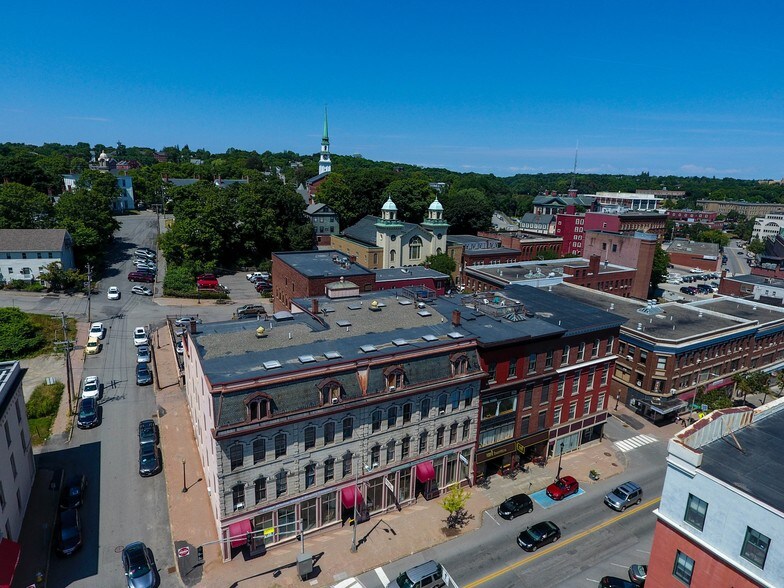 105 Main St, Bangor, ME à louer - Photo du bâtiment - Image 2 de 34