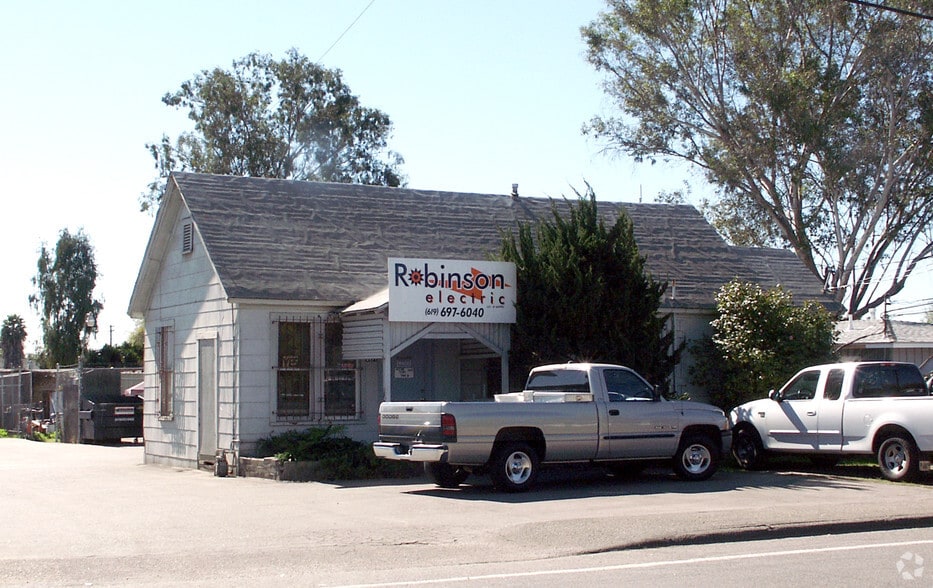 8871 Troy St, Spring Valley, CA for lease - Building Photo - Image 3 of 32