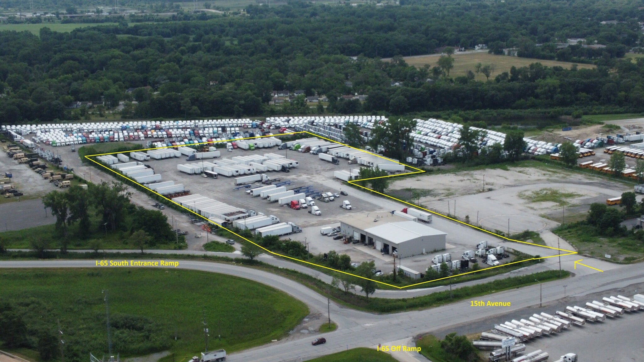 2399 E 15th Ave, Gary, IN à louer Photo du bâtiment- Image 1 de 1