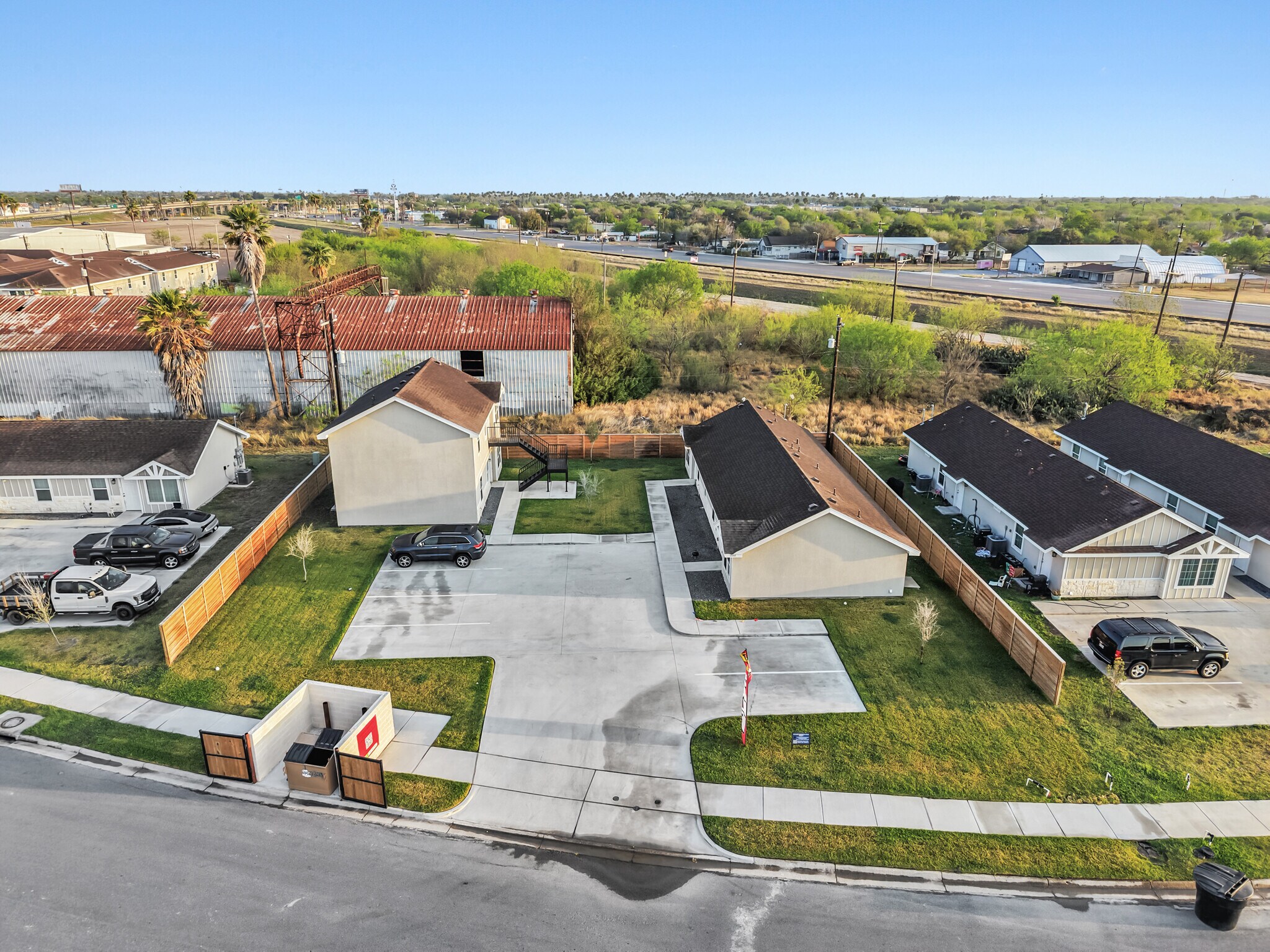 2112 Multi National, Harlingen, TX à vendre Photo principale- Image 1 de 3