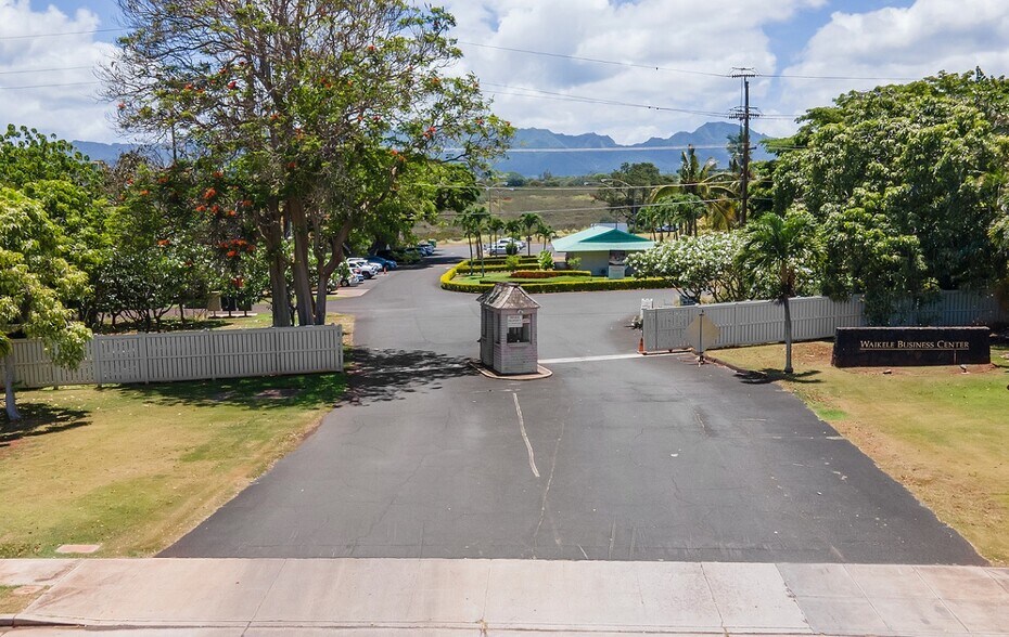 94-990 Pakela St, Waipahu, HI à louer - Autre - Image 1 de 5