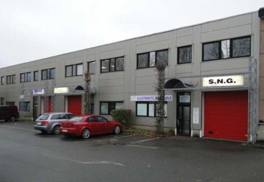 11 Rue Gustave Madiot, Bondoufle à louer - Photo du bâtiment - Image 2 de 8