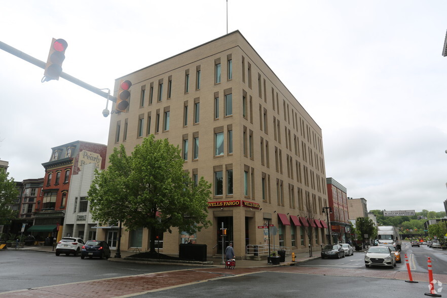 16 Centre Sq, Easton, PA à vendre - Photo du bâtiment - Image 1 de 1