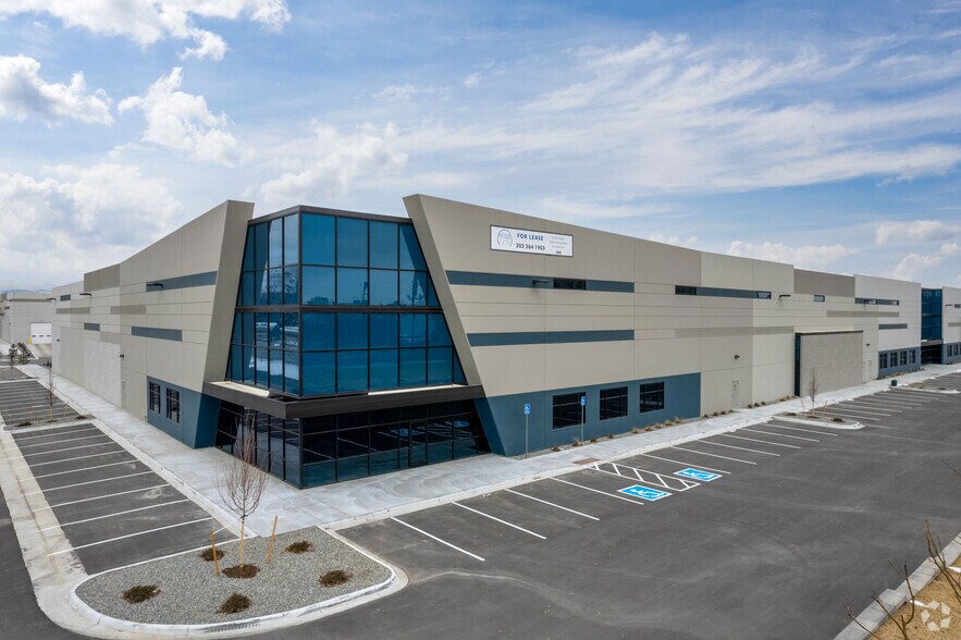 5676 Pecos St, Denver, CO for lease - Building Photo - Image 1 of 22