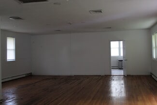 Plus de détails pour 642-650 N Liberty Dr, Tomkins Cove, NY - Commerce de détail à louer