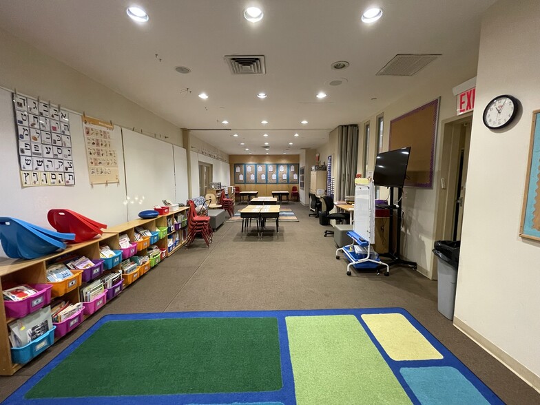 15 W 86th St, New York, NY for lease - Interior Photo - Image 2 of 10