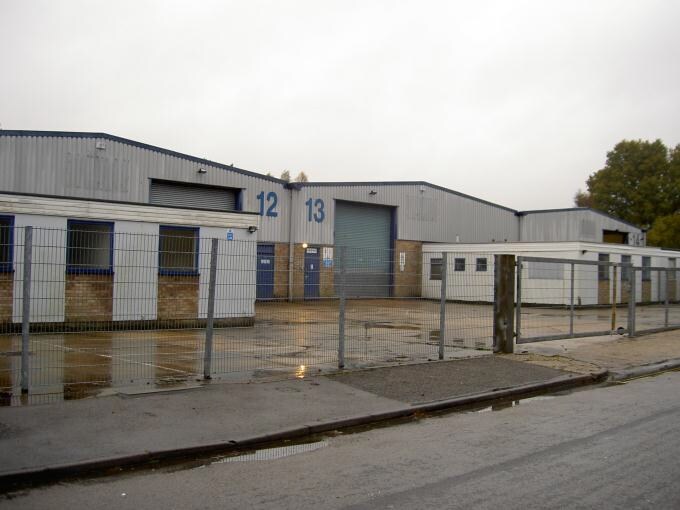 Old Station Rd, Bordon à louer - Photo du bâtiment - Image 3 de 4