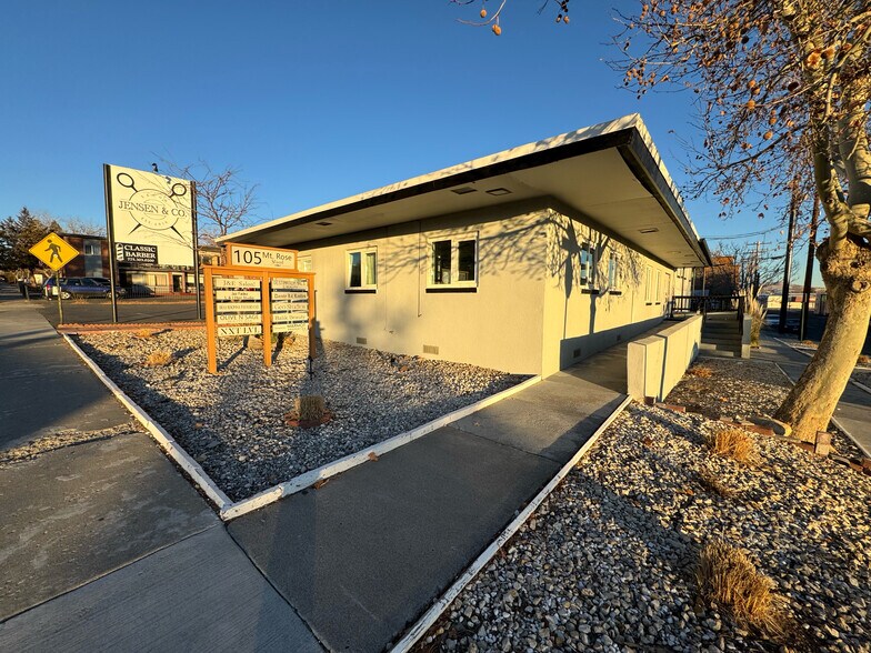 105 Mount Rose St, Reno, NV à vendre - Photo du bâtiment - Image 1 de 27