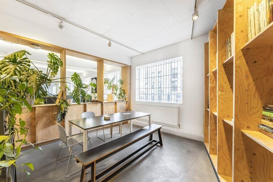 25 Chart St, Londres à louer - Photo du bâtiment - Image 3 de 45