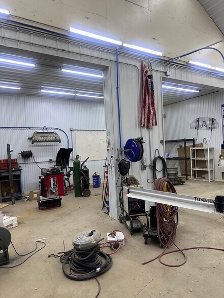 601 E 10th St, Alton, IA à vendre - Photo du bâtiment - Image 2 de 30