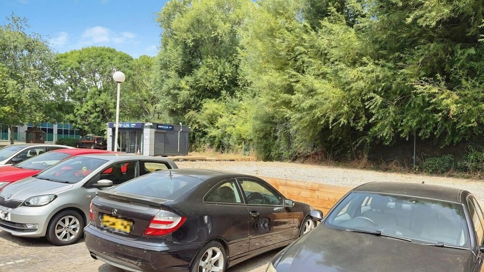 London Rd, Newbury for lease - Building Photo - Image 3 of 9