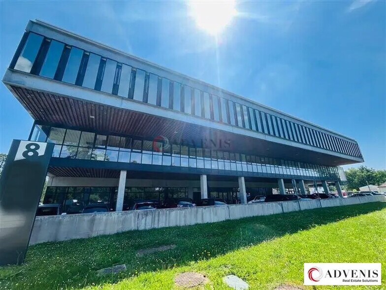 Office in Mérignac for lease - Building Photo - Image 1 of 12