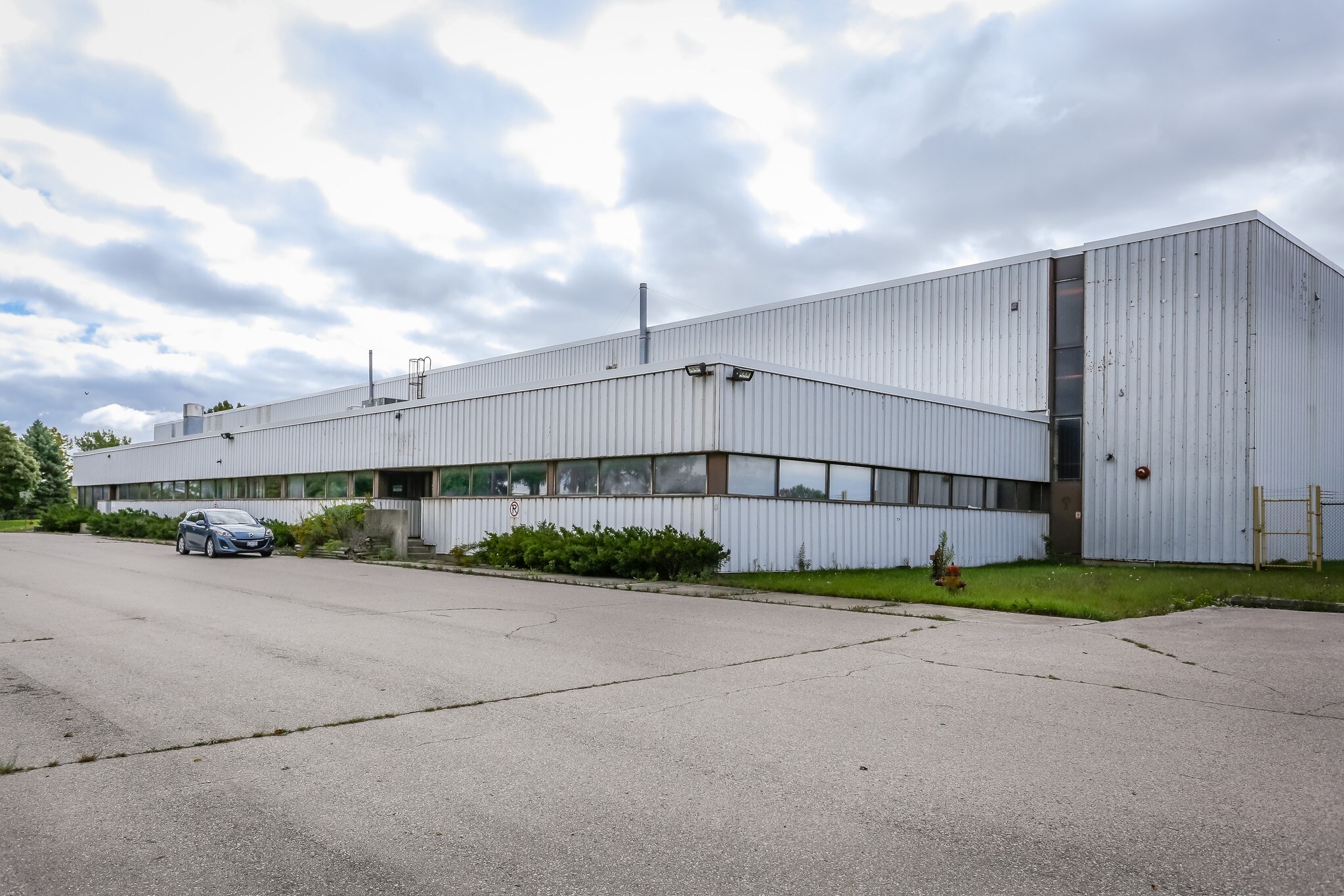 1200 Franklin Blvd, Cambridge, ON à vendre Photo principale- Image 1 de 1