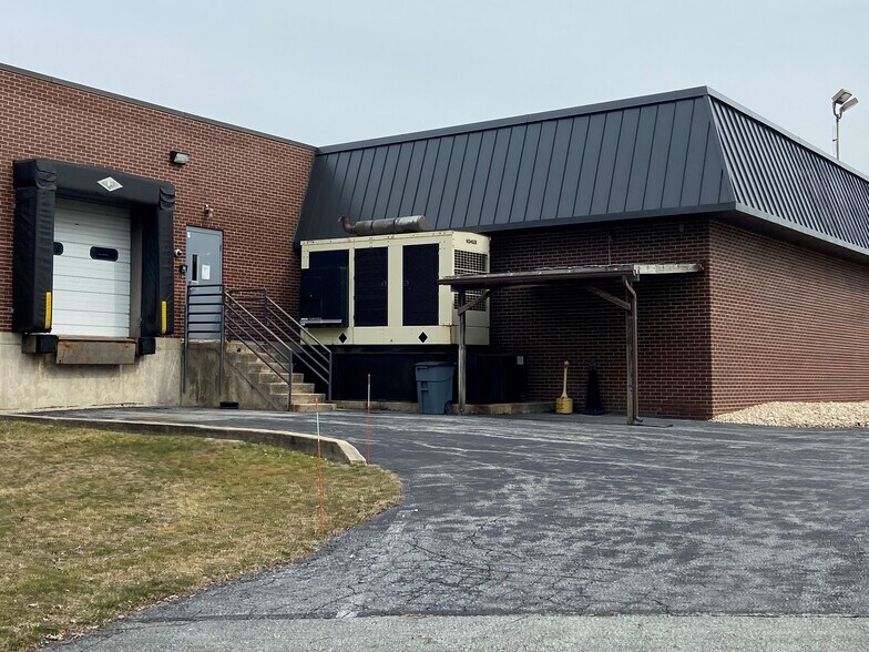 3725 Electronics Way, Mountville, PA à louer - Photo du bâtiment - Image 2 de 7