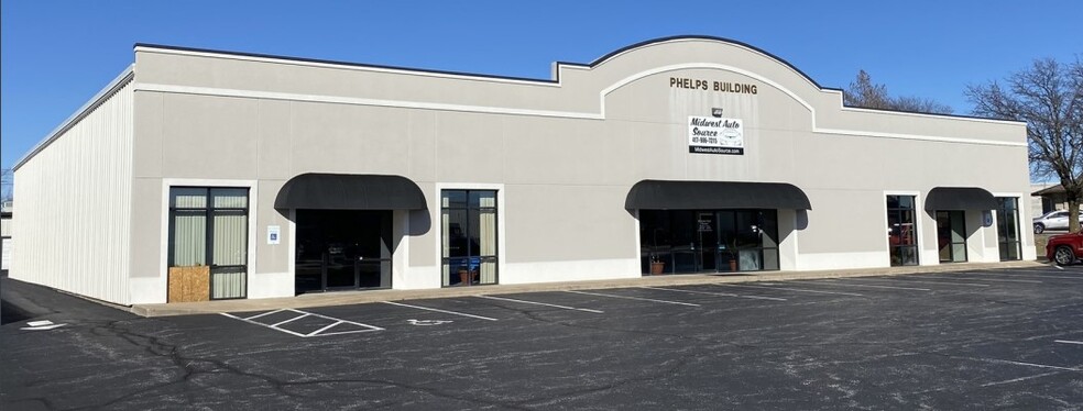 1955-1959 Phelps St, Springfield, MO for sale - Building Photo - Image 1 of 1