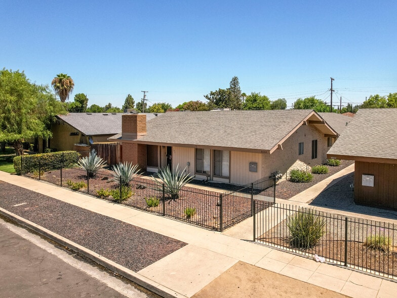 3232 N Anna St, Fresno, CA for sale - Primary Photo - Image 1 of 16