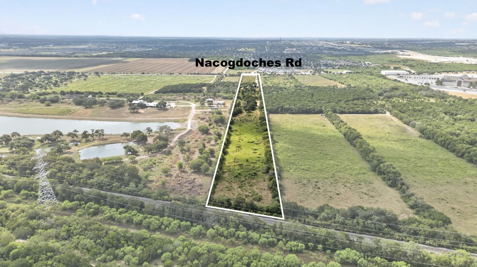 17197 Nacogdoches Rd, San Antonio, TX à vendre - Photo du bâtiment - Image 3 de 17