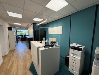 Plus de détails pour Bureau à vendre