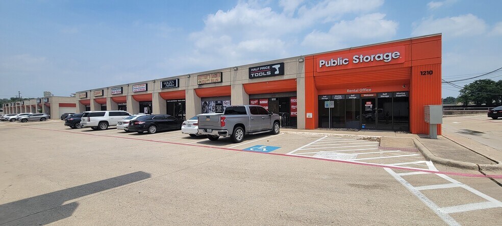 1210 N Belt Line Rd, Irving, TX à louer - Photo du bâtiment - Image 1 de 4