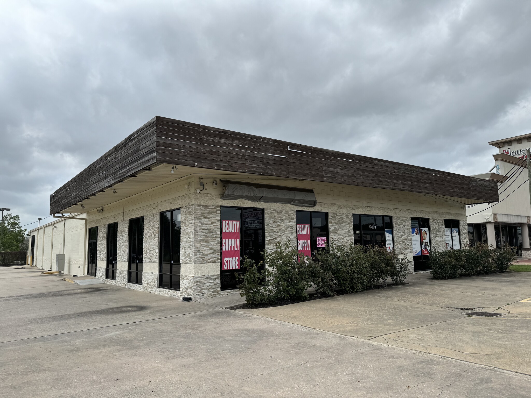 13939 Westheimer Rd, Houston, TX for sale Building Photo- Image 1 of 22