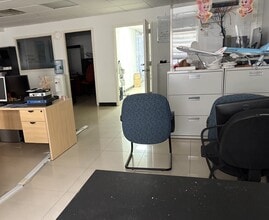 3640-3644 Main St, Flushing, NY à louer Photo intérieure- Image 2 de 2