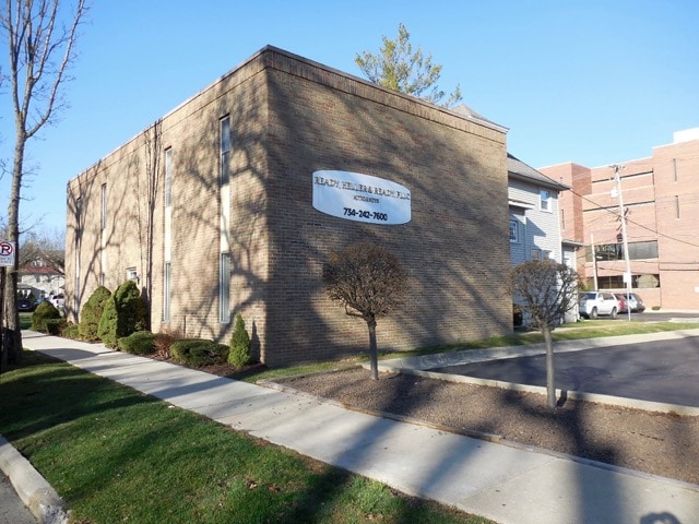 204 S Macomb St, Monroe, MI à louer - Photo du bâtiment - Image 2 de 5