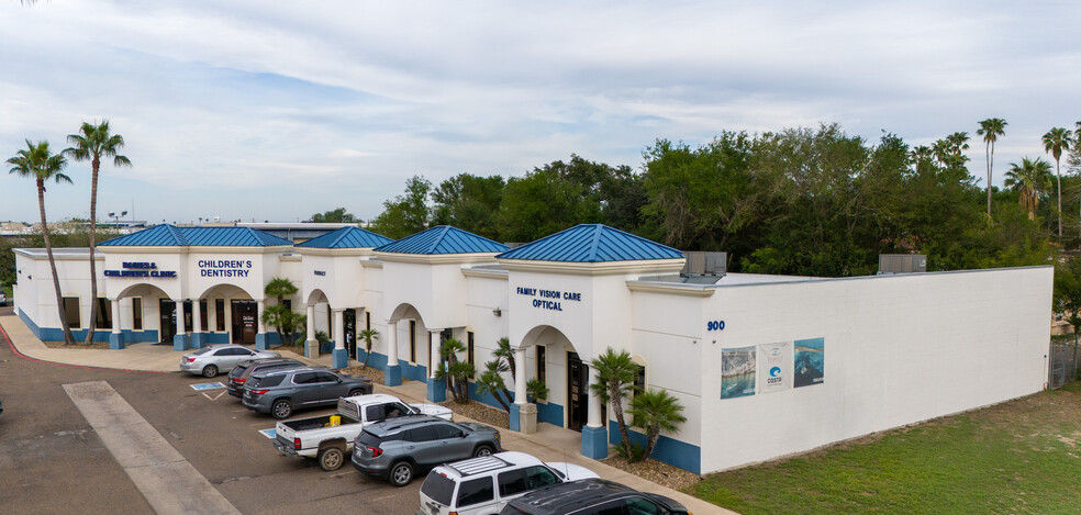 900 W Sam Houston Blvd, Pharr, TX for lease - Building Photo - Image 1 of 4