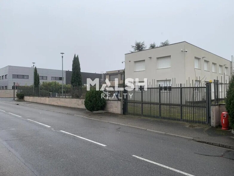 Bureau dans Rillieux-la-Pape à louer - Photo du bâtiment - Image 2 de 13