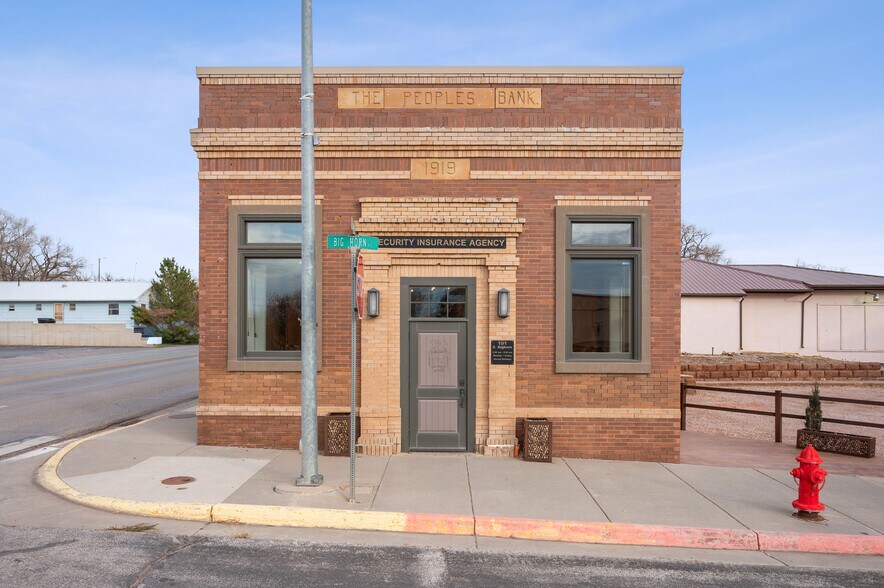 101 S Big Horn Ave, Moorcroft, WY à vendre - Photo du bâtiment - Image 3 de 37