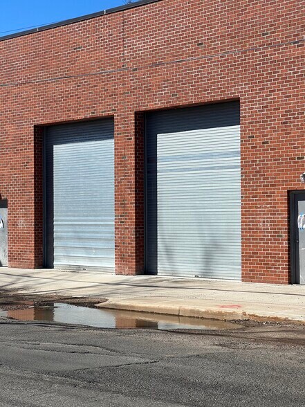 394 South Ave, Staten Island, NY à louer - Photo du bâtiment - Image 2 de 3
