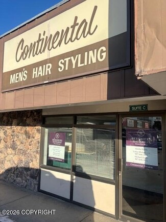 Plus de détails pour 601 E Northern Lights Blvd, Anchorage, AK - Commerce de détail à louer