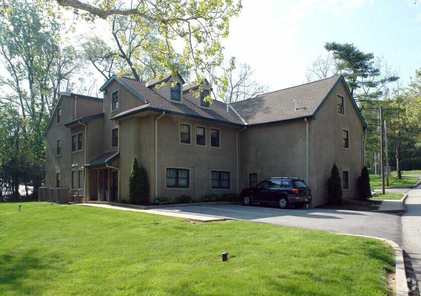 618 Shoemaker Rd, King Of Prussia, PA à vendre - Photo du bâtiment - Image 3 de 3