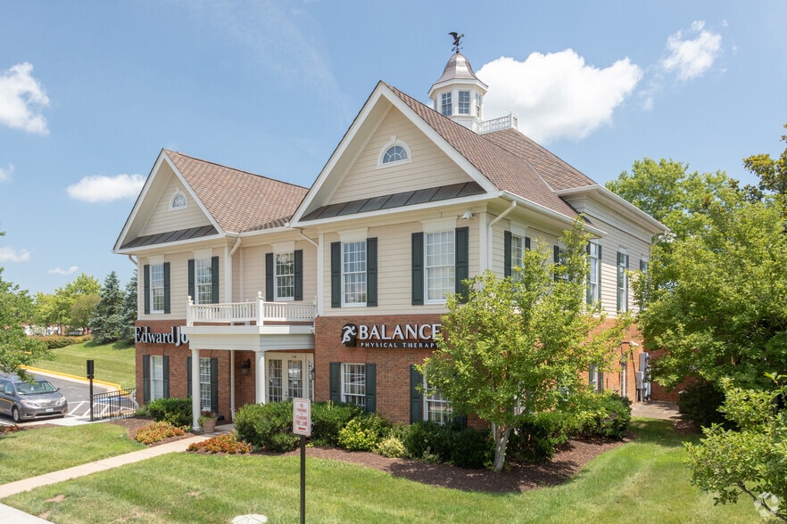 5451-5581 Merchants View Sq, Haymarket, VA for lease - Building Photo - Image 2 of 7