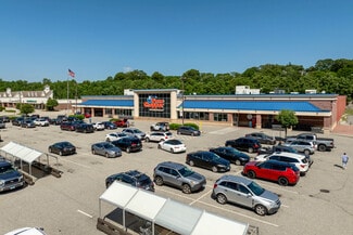 Plus de détails pour 251 Kennedy Dr, Putnam, CT - Commerce de détail à vendre