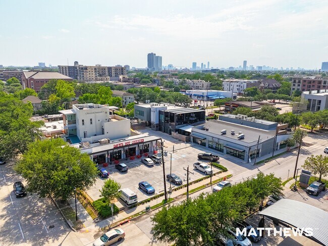 More details for 606 Dennis St, Houston, TX - Retail for Sale