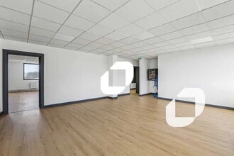 51-55 Rue Hoche, Ivry-sur-Seine for lease Interior Photo- Image 2 of 2