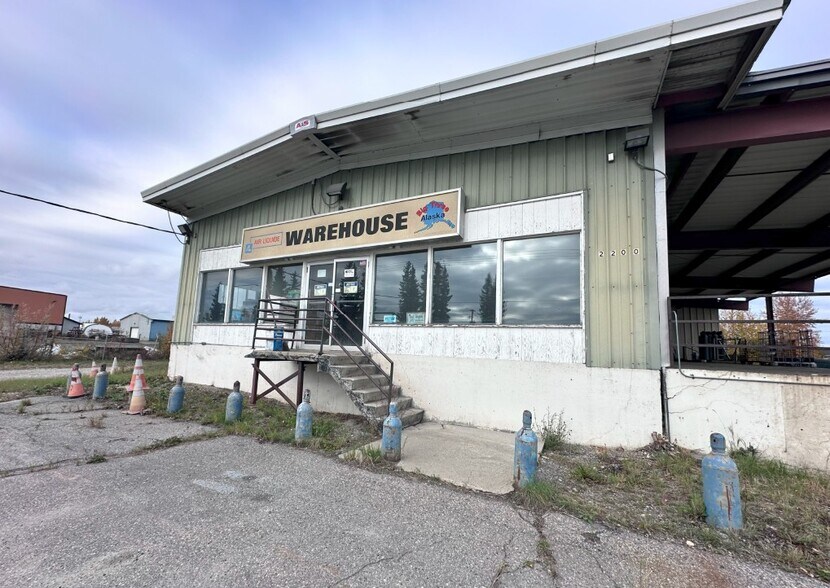 2200 Van Horn Rd, Fairbanks, AK à vendre - Photo du bâtiment - Image 2 de 4