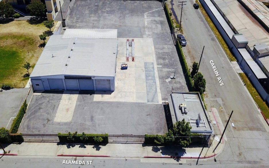 2500 N Alameda St, Compton, CA à vendre - Photo du bâtiment - Image 3 de 3