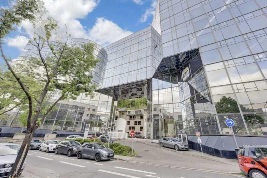 55 Avenue René Cassin, Lyon à louer - Photo du bâtiment - Image 1 de 15