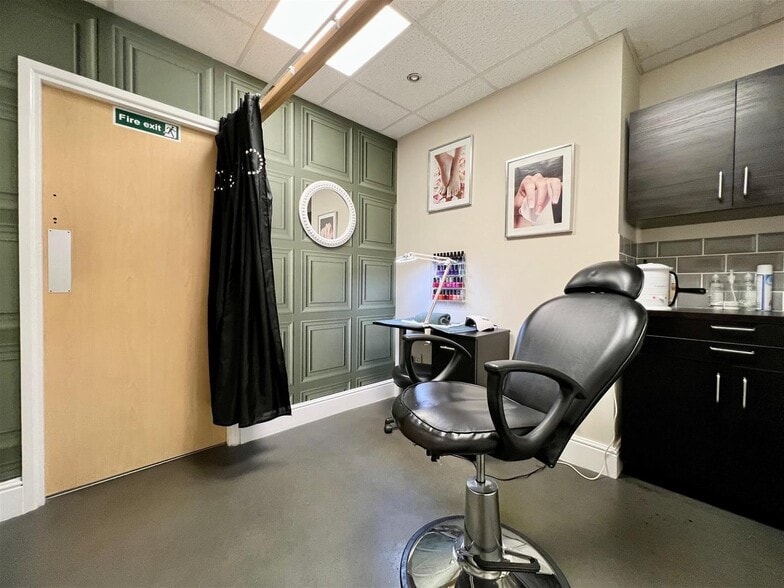 14 Mill St, Clowne for sale - Interior Photo - Image 3 of 8