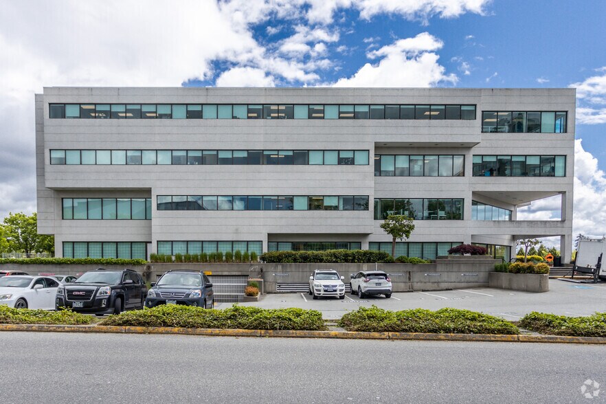 15117 101st Ave, Surrey, BC for lease - Building Photo - Image 2 of 5