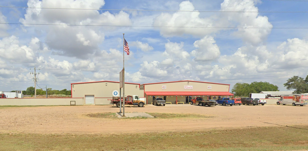 744 FM 609, La Grange, TX for lease - Primary Photo - Image 1 of 48