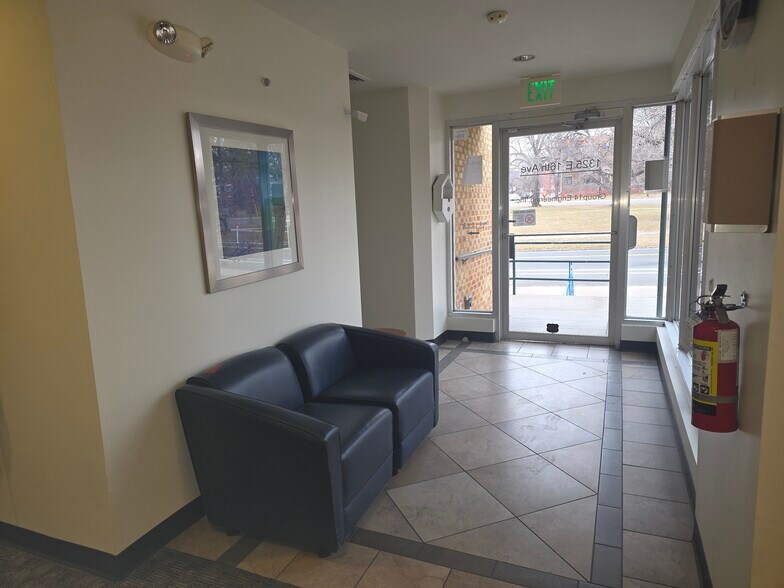 1325 E 16th Ave, Denver, CO à louer - Photo du bâtiment - Image 3 de 18