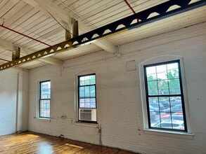 441 E Market St, York, PA for lease Interior Photo- Image 2 of 7