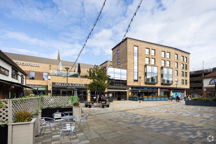 Piries Pl, Horsham à louer - Photo du bâtiment - Image 1 de 1