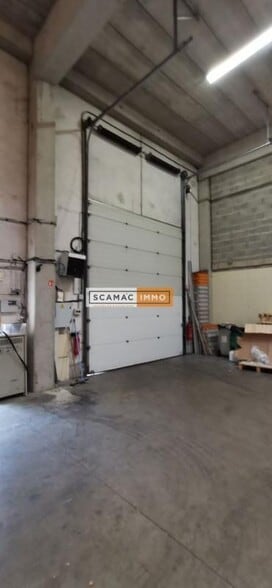 Industrial in Vitry-sur-Seine for lease - Building Photo - Image 3 of 4