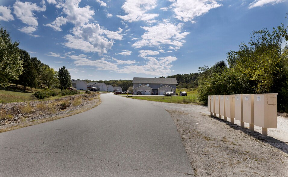 24890 Scenic Dr, Waynesville, MO à vendre - Photo du bâtiment - Image 3 de 11