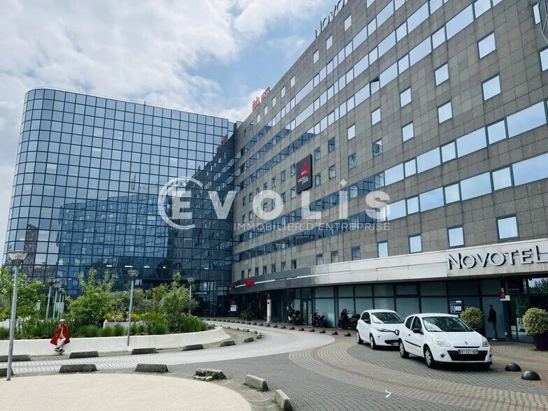 10 Allée Bienvenue, Noisy-le-Grand à louer - Photo du bâtiment - Image 1 de 12